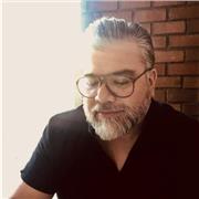 Profesor con experiencia en educación de adultos (andragogía)